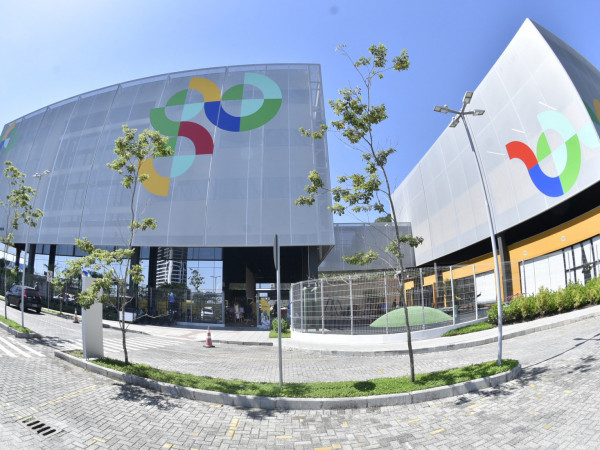 Escola de Itajaí fica no bairro Ressacada; foi inaugurada em 2022