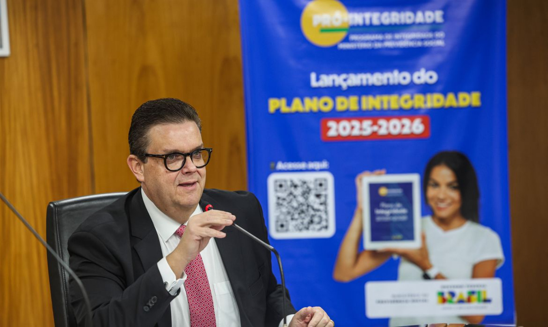 INSS deve corresponder à confiança de aposentados, diz ministro