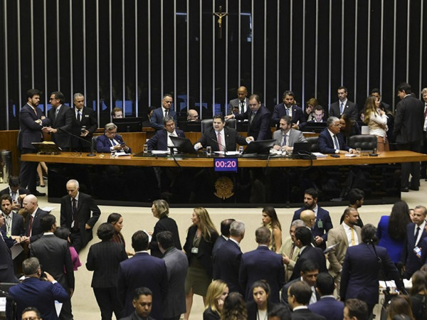 O pedido de investigação foi apresentado pela senadora Damares Alves (Republicanos-DF) e pela deputada Coronel Fernanda (PL-MT),

