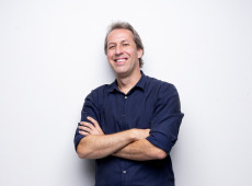 Por Carlos Rocha dos Santos é Jornalista, Publicitário, Professor e Gestor de Imagens.