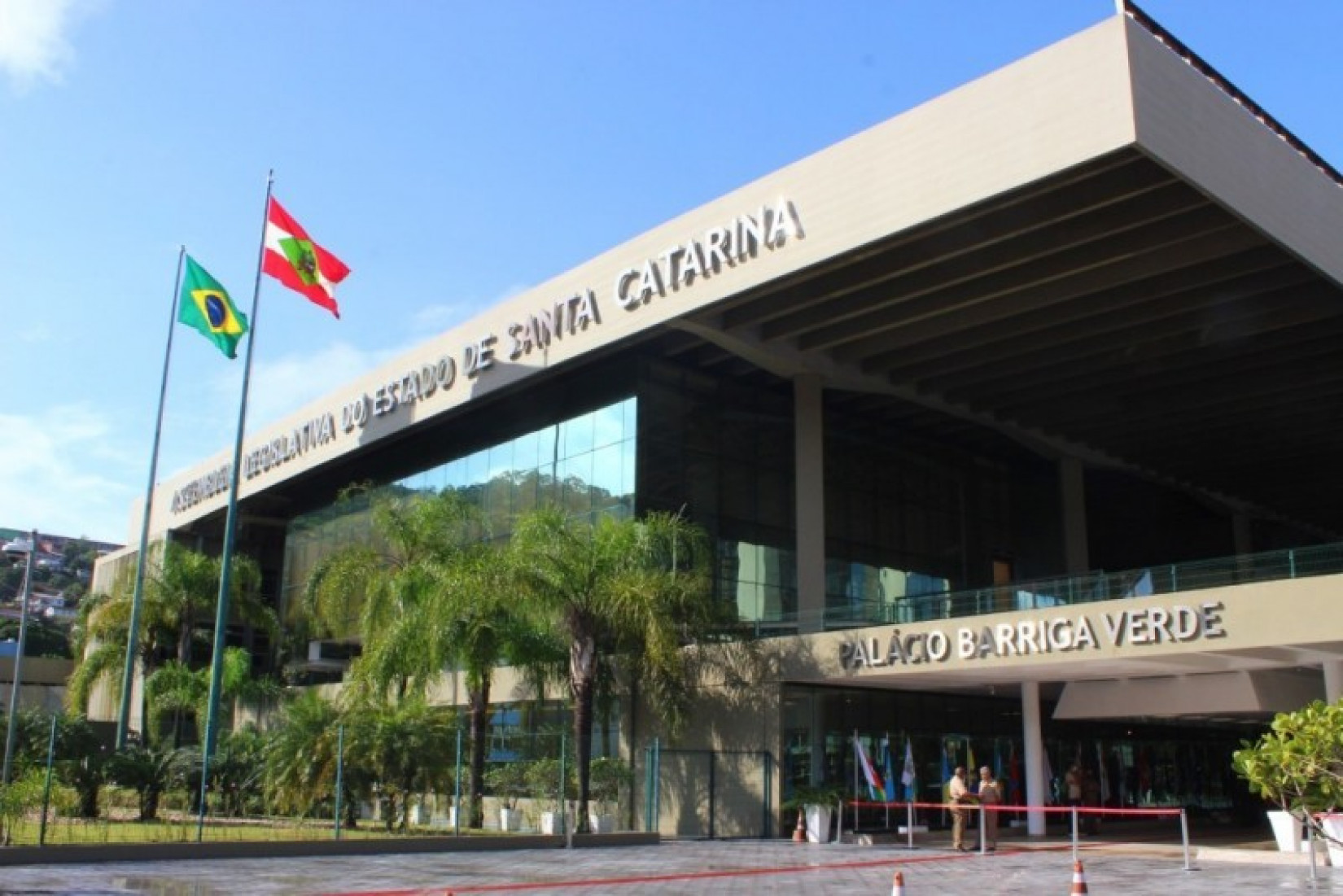 A Alesc terá agenda movimentada na próxima semana com três audiências públicas importantes, abordando temas como vacinação infantil, situação da população em situação de rua e proteção animal.