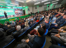Evento em Joaçaba contou com a presença de mais de 200 prefeitos catarinenses. 