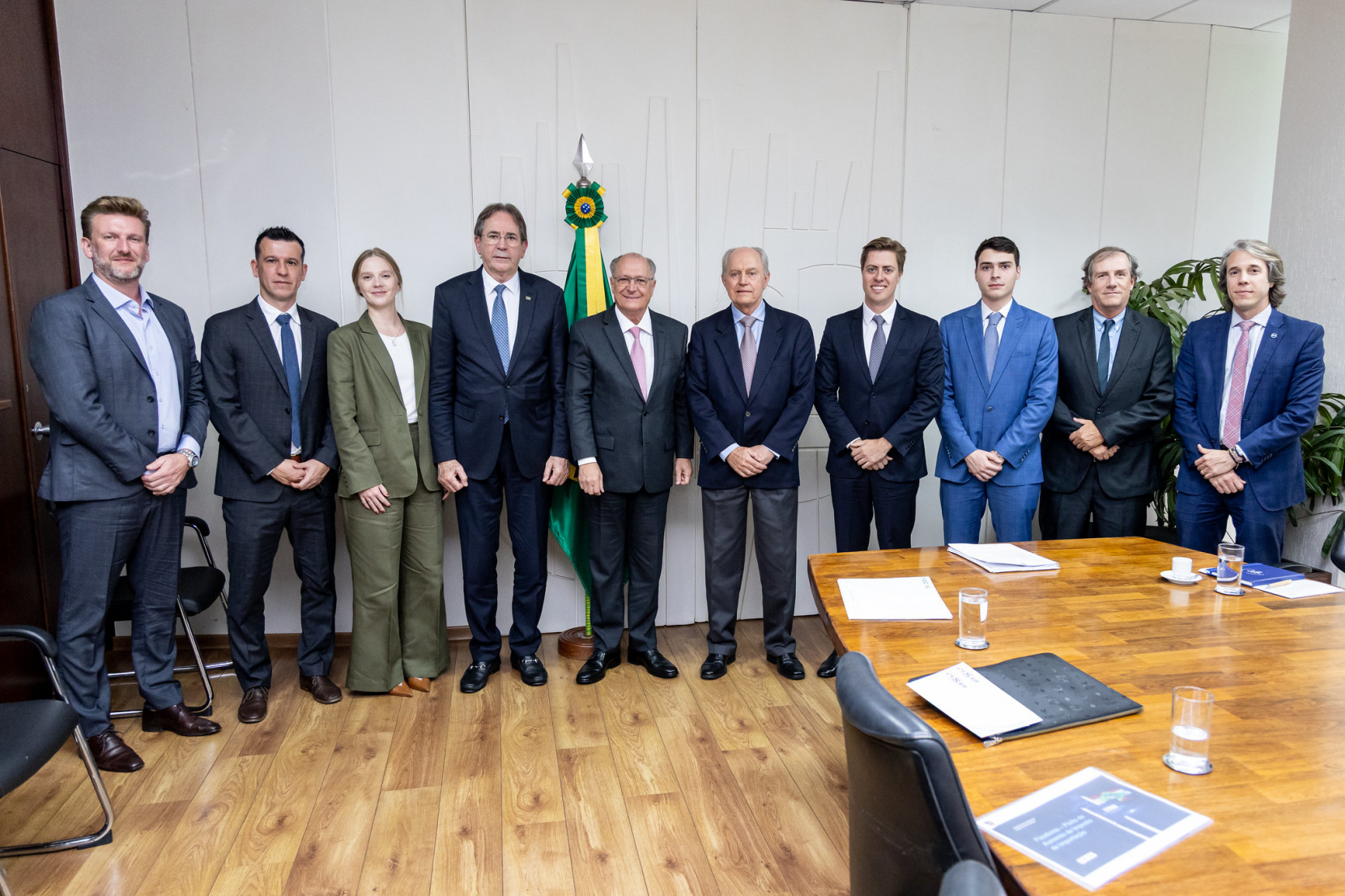 Reunião foi realizada em Brasília nesta quarta-feira, dia 16