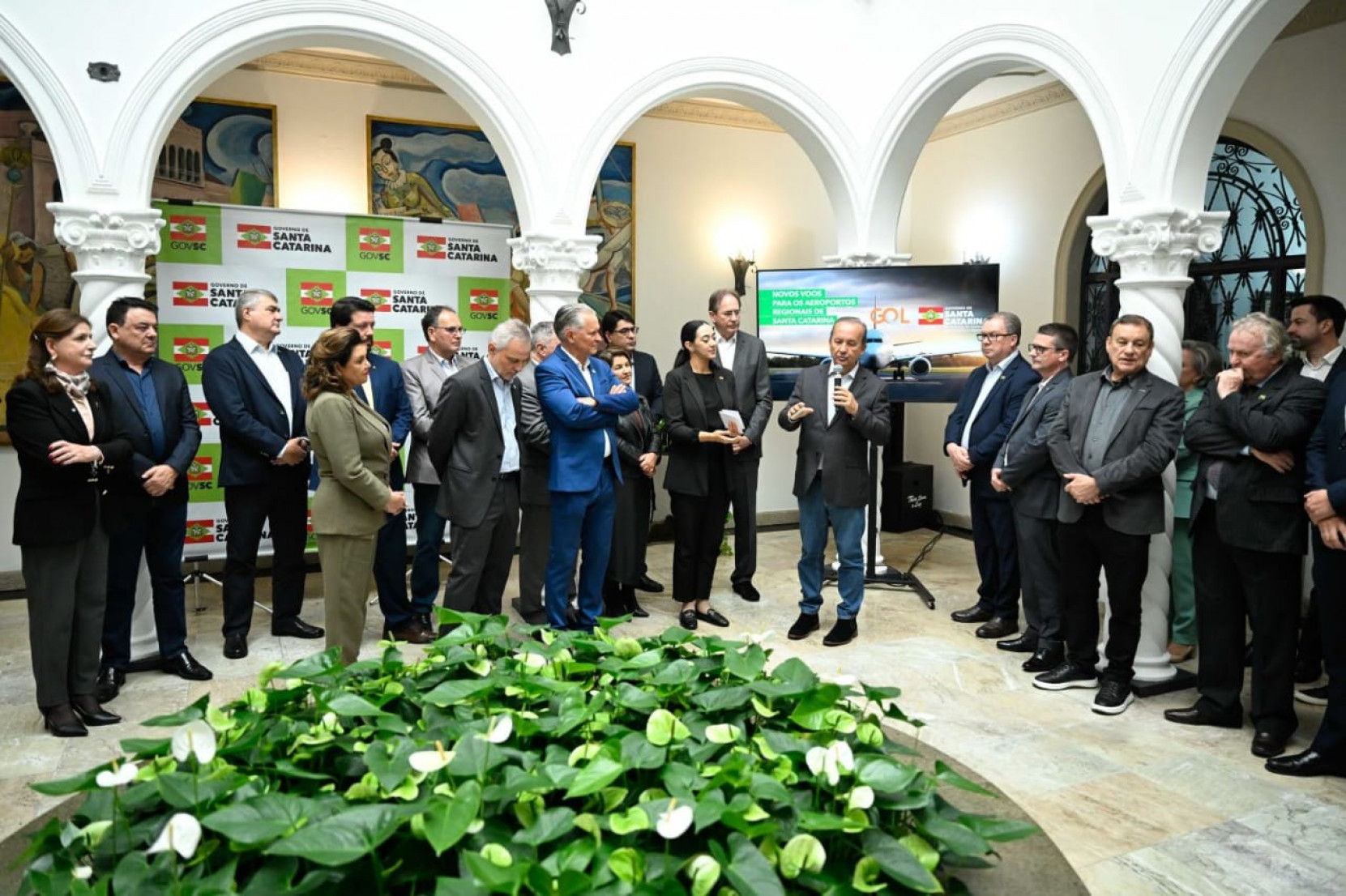 Governo de Santa Catarina e companhia área GOL anunciam novos voos partindo de Chapecó e Correia Pinto