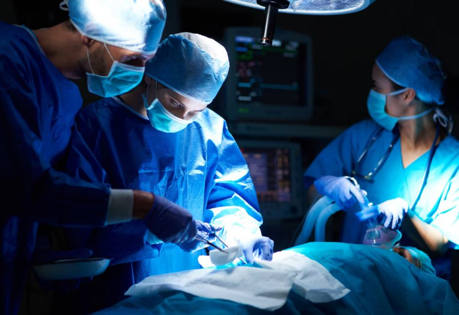 Pulmão de porco transplantado em humano funcionou por nove dias, aponta estudo. Pesquisa revela avanços do xenotransplante