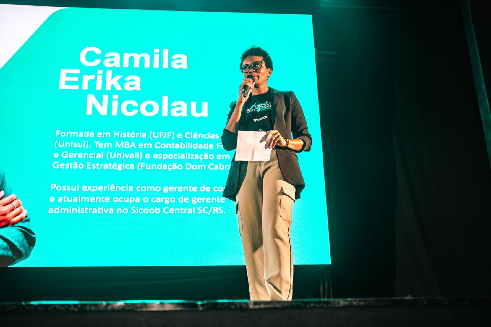 Camila Nicolau