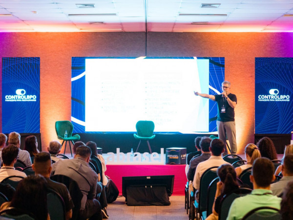 A Semana da Alimentação engloba dois eventos principais: Abrasel Summit 2025 (23 de setembro) e FEAL (24 e 25 de setembro)
