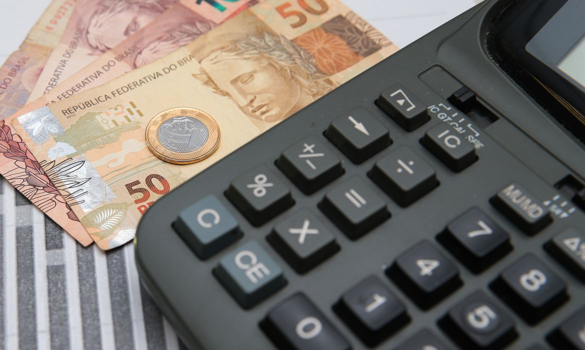 Inflação oficial recua 0,11% em agosto, menor resultado desde 2022