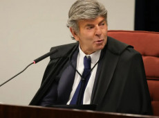 Fux rejeitou integralmente a acusação da Procuradoria-Geral da República (PGR) contra o ex-presidente Jair Bolsonaro por falta de provas.