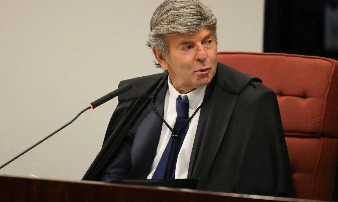 Fux rejeitou integralmente a acusação da Procuradoria-Geral da República (PGR) contra o ex-presidente Jair Bolsonaro por falta de provas.