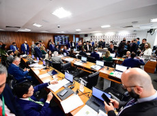 CPMI identificou Antônio Carlos Camilo Antunes, conhecido como "Careca do INSS", e o empresário Maurício Camisotti como suspeitos participar do desvio de bilhões de reais através de descontos irregulares em benefícios do INSS.
