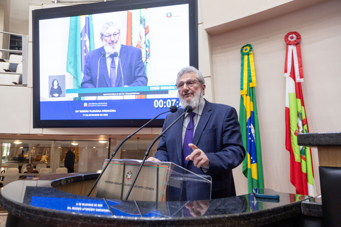 Padre Pedro falou da tribuna da Alesc: Plano Safra é a garantia de que agricultores familiares e empresariais, pescadores e aquicultores terão acesso a crédito acessível.