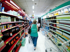 SP: cesta básica tem queda puxada por melhora no valor de proteínas 