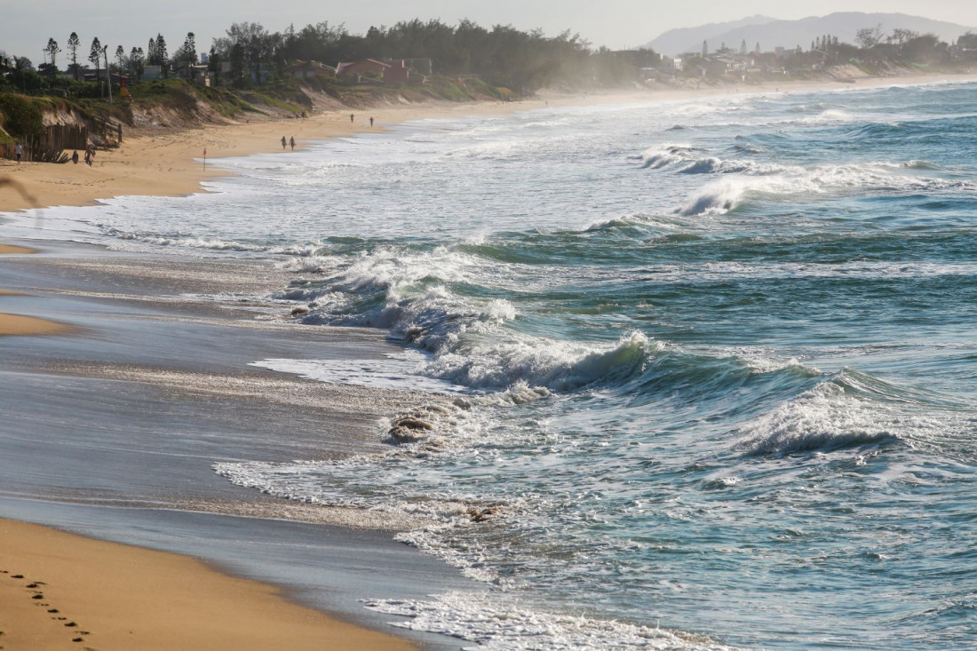 A queda de temperatura será sentida principalmente durante esta noite e a manhã de terça-feira, 23. N