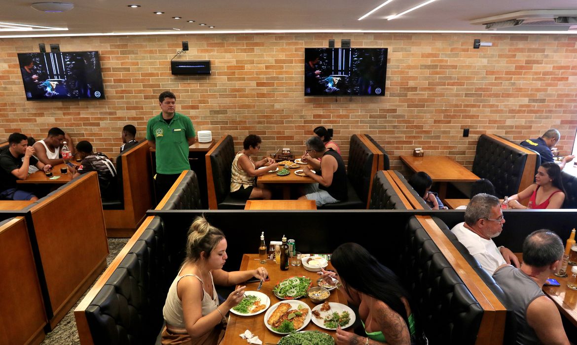 Setor de alimentação fora do lar mostra recuperação