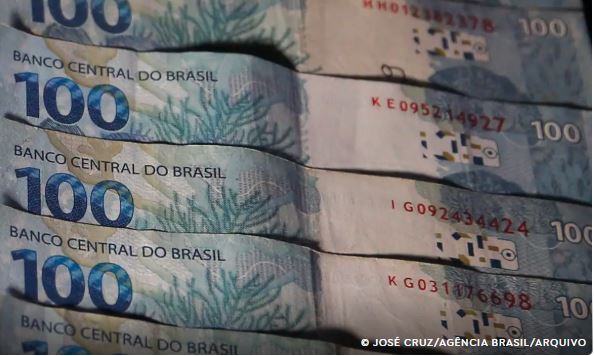 Receita Federal paga nesta terça (30) o 5º e último lote de restituição do IR 2025