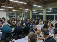  Autoridades, produtores rurais e representantes das principais entidades do setor agropecuário de Santa Catarina participaram da terceira edição do Jantar do Agro.  