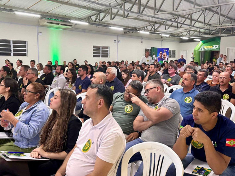 Na Grande Florianópolis, a agenda começa com uma oficina em Florianópolis