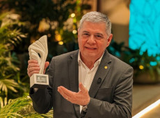 O deputado estadual Mário Motta (PSD) recebeu o Prêmio ESG Summit Brazil, na categoria G overnança 