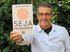  Alvaro Fernando