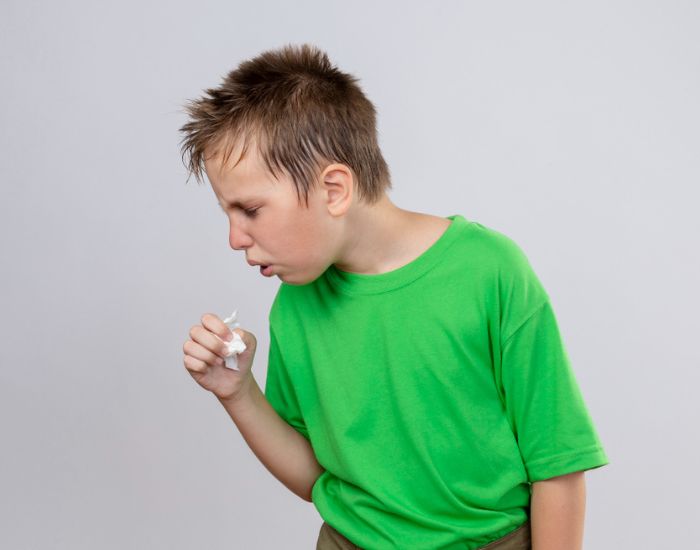 Casos de coqueluche aumentam 13 vezes no Brasil em um ano, alerta Fiocruz