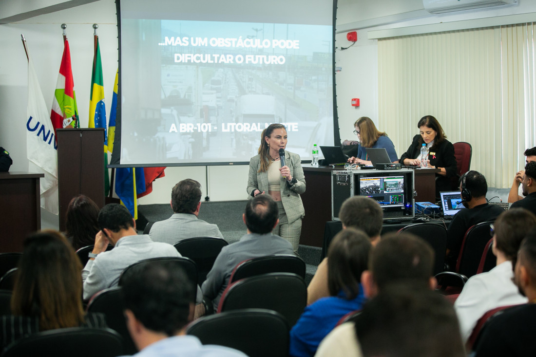 Deputada Paulinha propôs a audiência pública
