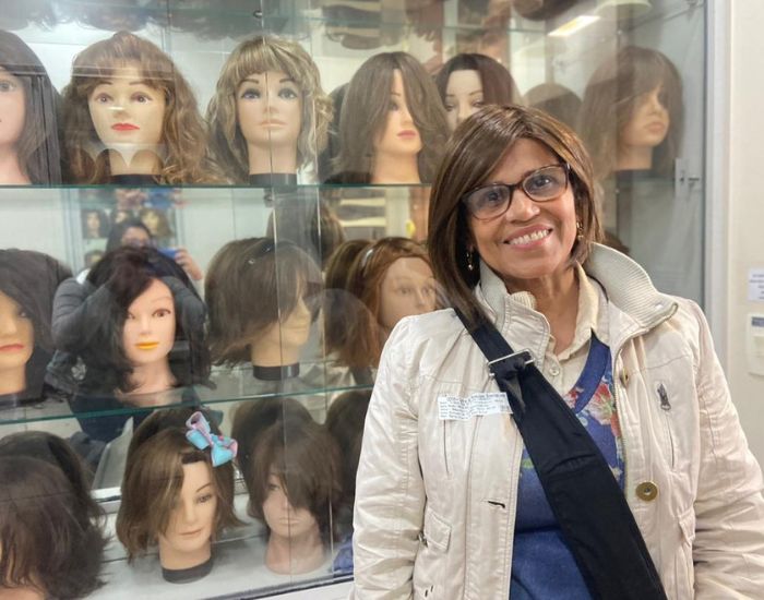 AVOC amplia empréstimo de perucas para pacientes oncológicos em SC