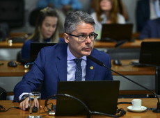 Senador Alessandro Vieira (MDB-SE).

