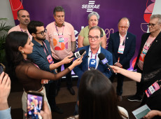 Décio Lima destacou a atuação do Sebrae para ampliar o acesso dos empreendedores, em especial das mulheres donas de negócios, ao crédito. (Divulgação)

A vice-governadora destacou a importância do Delas Summit. "Este é um movimento vivo, um encontro de mentes e corações que acreditam no poder transformador das mulheres. (Divulgação)

A vice-governadora Marilisa Boehm participou da abertura do evento, na quarta-feira (30) (Divulgação)

Programação envolveu mais de 120 palestrantes e 16 horas de conteúdo (Divulgação)

Décio Lima destacou a atuação do Sebrae para ampliar o acesso dos empreendedores, em especial das mulheres donas de negócios, ao crédito.
