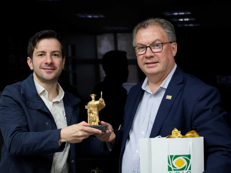 Presidente da ACIC Helon Rebelatto e o presidente da Facisc Elson Otto.