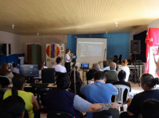 
A iniciativa surgiu da convivência diária com vizinhos, mães e famílias que enfrentam os desafios da inclusão