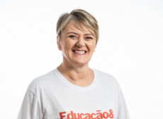 Deputada Luciane Carminatti.