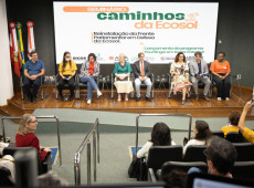 A programação do seminário contou ainda com duas mesas-redondas: uma voltada às políticas públicas de fomento ao setor e outra dedicada à apresentação de experiências de sucesso da economia solidária em Santa Catarina