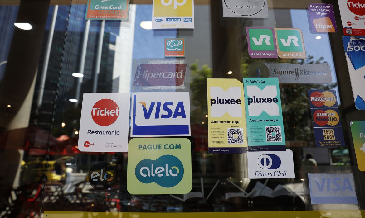 Haddad diz que taxa de 3,6% do vale-refeição é mais civilizada