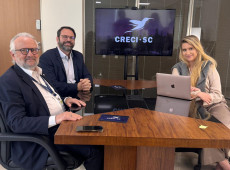 Presidente Marcelo Brognoli e procurador jurídico Flaviano Tauscheck na live de lançamento da publicação