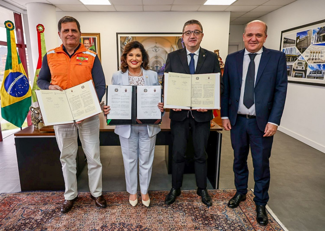 O ato ocorreu na manhã desta quinta-feira, 13, no Centro Administrativo do Governo do Estado, em Florianópolis.