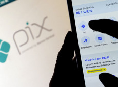 Pix completa cinco anos perto de movimentar R$ 30 trilhões por ano