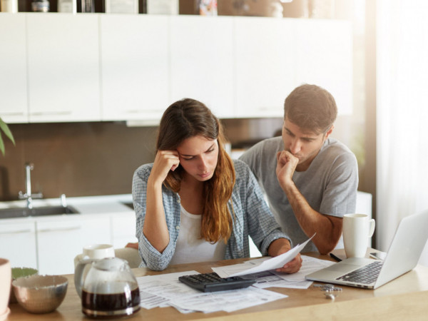  95% adiantariam parte da renda se não precisassem se expor e fizessem via aplicativo