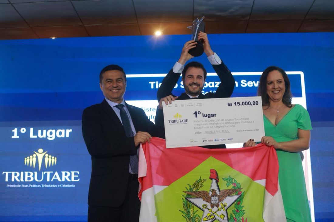 O Sindifisco/SC parabeniza o auditor Tiago Severo pela conquista e celebra o reconhecimento nacional do trabalho