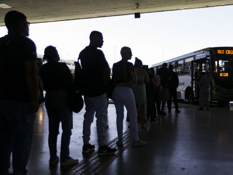 Estudo defende substituir vale-transporte por tarifa zero universal