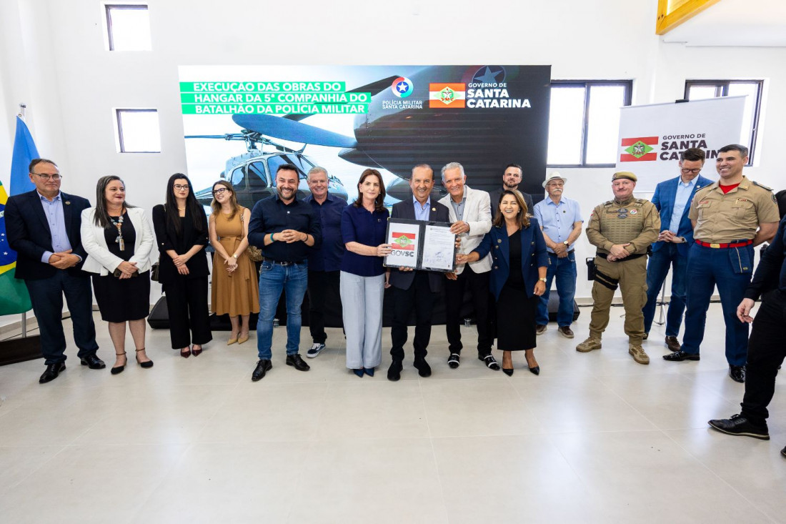 Governador recebe voo inaugural da Gol em Correia Pinto e inaugura reforma do terminal de passageiros do Aeroporto da Serra Catarinense
