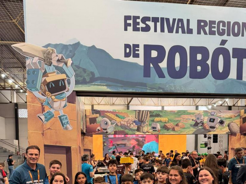 A vitória da equipe, formada por estudantes dos centros multiuso dos bairros Tiago e Esplanada, simboliza o êxito de uma construção conjunta.