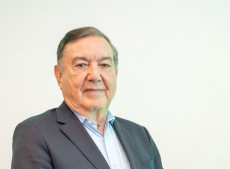 - José Zeferino Pedrozo, Presidente da Federação da Agricultura e Pecuária do Estado de SC (Faesc) e do Serviço Nacional de Aprendizagem Rural (Senar/SC).


