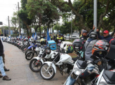 Governo cria grupo para debater direitos de entregadores por app