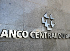 &Iacute;ndice de atividade econ&ocirc;mica do BC tem queda inesperada de 0,2% em outubro
