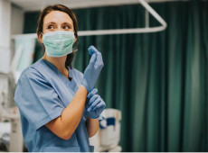 Governo do Estado entrega reforma de enfermarias do Cepon