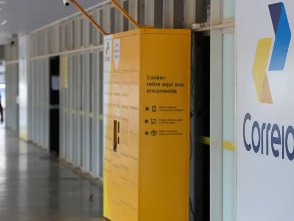 Correios estudam abrir capital e fazem empr&eacute;stimo de R$ 12 bilh&otilde;es