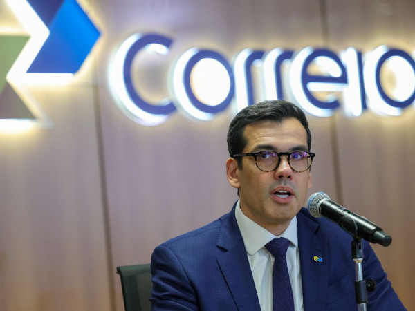 Correios prev&ecirc; fechar mil ag&ecirc;ncias e 15 mil demiss&otilde;es volunt&aacute;rias