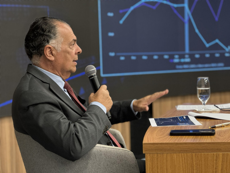 
Gilberto Seleme, presidente da Fiesc: " O corte de incentivos invalida o plano de neg&oacute;cios original, reduz a previsibilidade e afasta novos investidores"