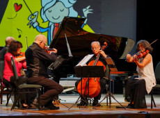 Com investimento estimado em cerca de R$ 3 milh&otilde;es, o FEMUSC projeta um impacto econ&ocirc;mico potencial de at&eacute; R$ 18 milh&otilde;es para a cidade.